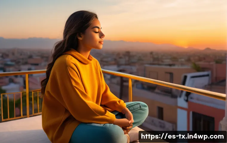 내면의 지혜와 용기의 관계 - A serene scene depicting a young Hispanic woman sitting cross-legged on a balcony overlooking a vibr...